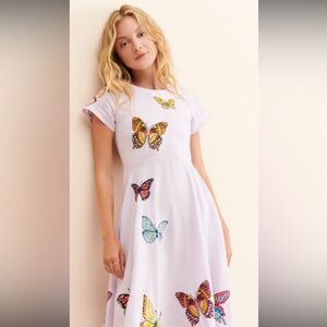 Size M, lavender, great fit. New with tags.